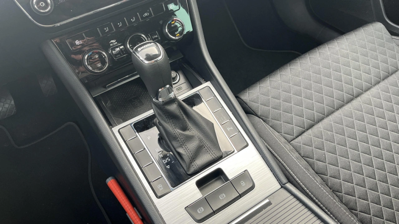 Škoda Superb Combi 1.5 TSI ACT Business Edition