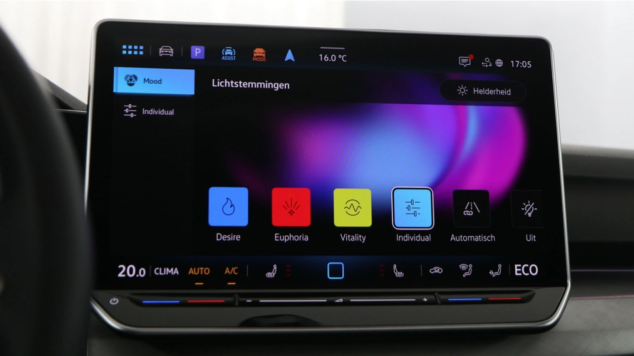 Volkswagen Golf 1.5 eHybrid 204pk Life Edition DSG