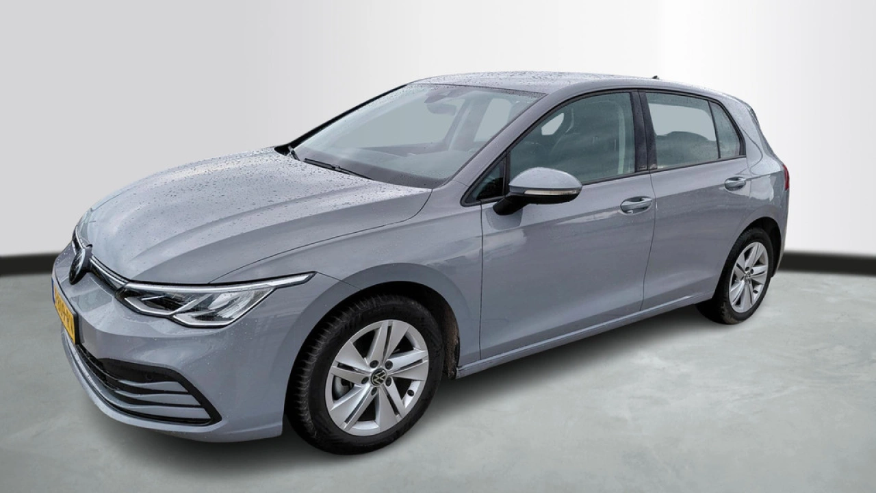 Volkswagen Golf 1.0 TSI Life | Multimedia Pakket | Camera | VERWACHT |