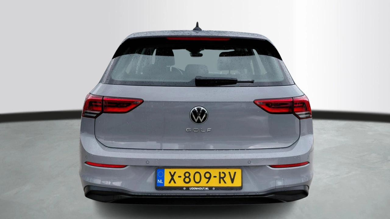 Volkswagen Golf 1.0 TSI Life | Multimedia Pakket | Camera | VERWACHT |