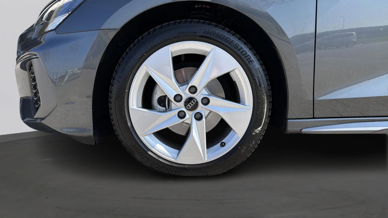 Audi A3 Limousine 30 TFSI 110Pk S Edition