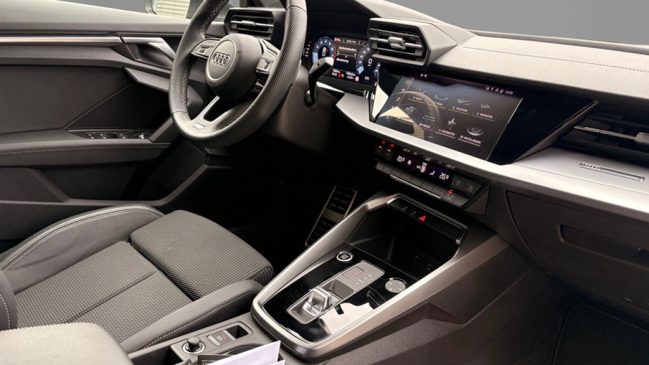 Audi A3 Limousine 30 TFSI 110Pk S Edition