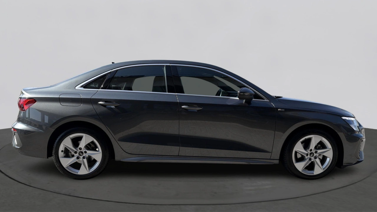 Audi A3 Limousine 30 TFSI 110Pk S Edition