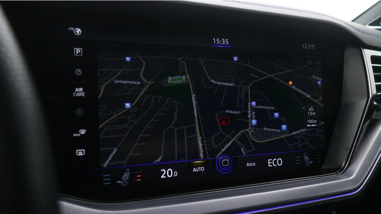 Volkswagen Touareg R 3.0 TSI 462pk 4MOTION Panoramadak Luchtvering Trekhaak