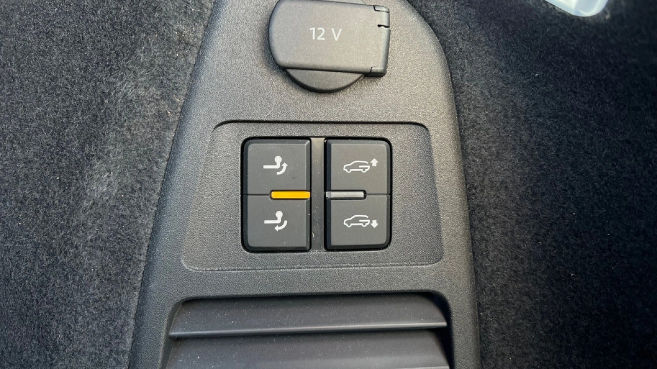 Volkswagen Touareg R 3.0 TSI 462pk 4MOTION Panoramadak Luchtvering Trekhaak