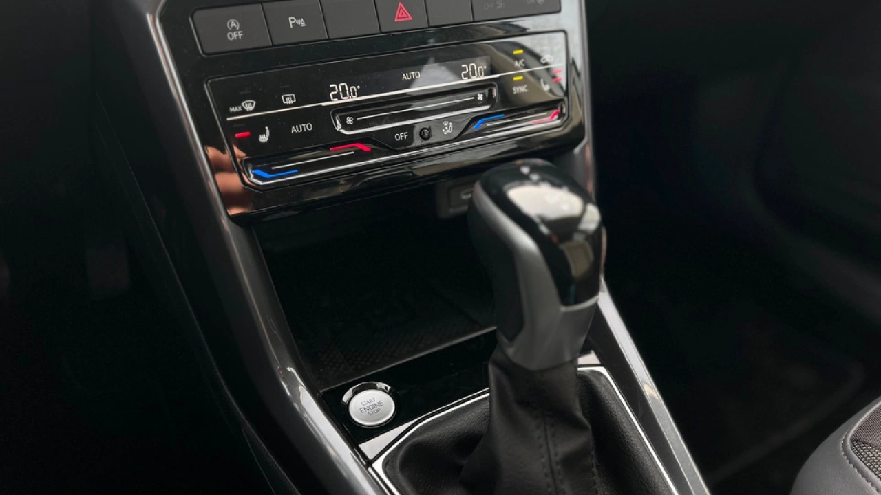 Volkswagen T-Cross 1.0 TSI 110pk DSG Style Navigatie Camera