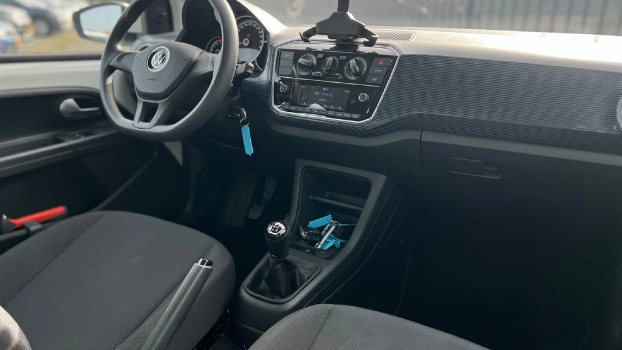 Volkswagen up! 1.0 65pk Airco Bluetooth Lane Assist