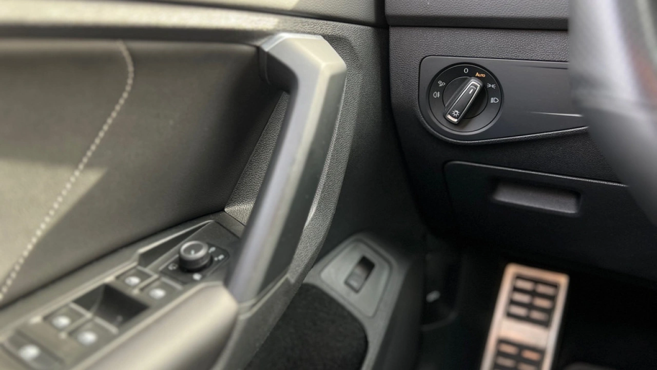 Volkswagen Tiguan 1.5 TSI 150pk DSG R-Line Business Panoramadak Black Style