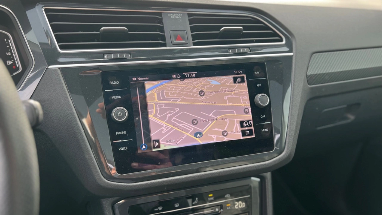 Volkswagen Tiguan 1.5 TSI 150pk DSG R-Line Business Panoramadak Black Style