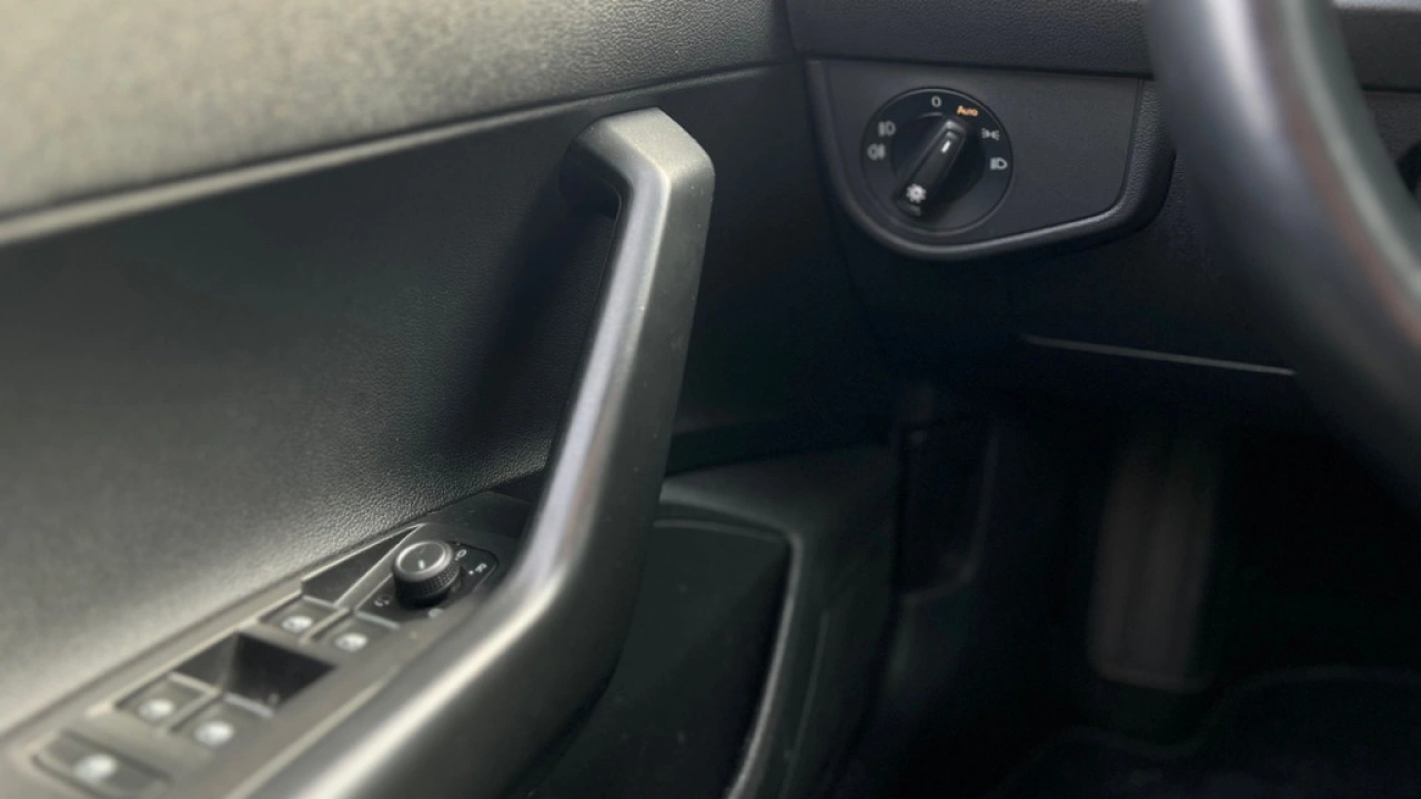 Volkswagen Polo 1.0 TSI 95pk DSG R-Line Business Panoramadak Matrix