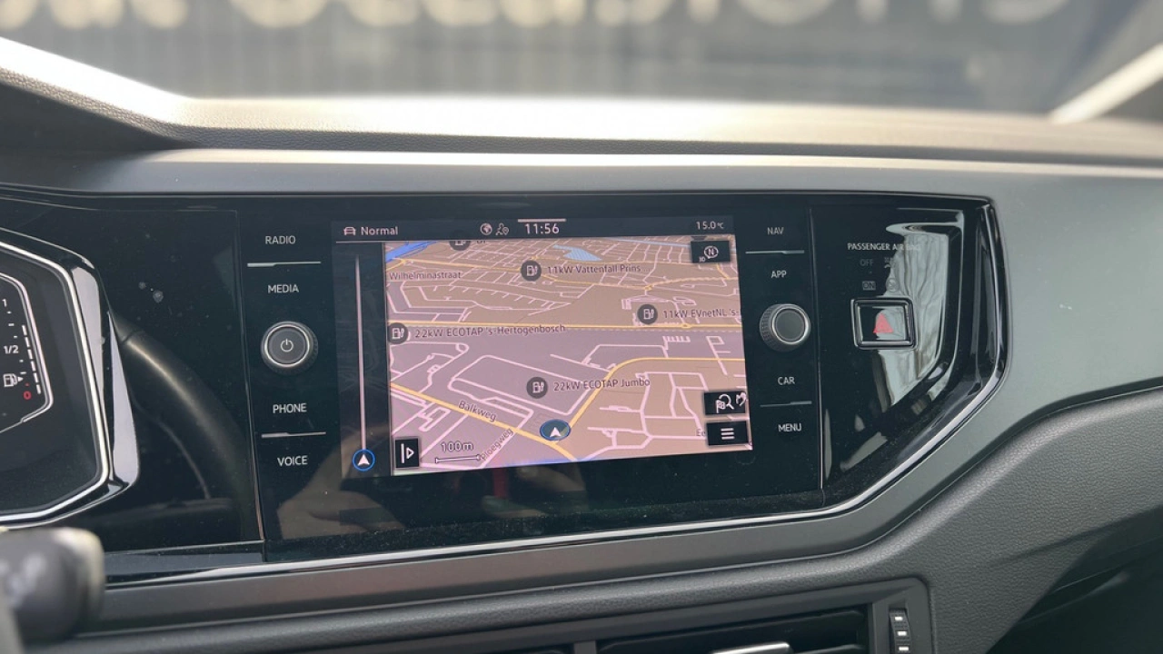 Volkswagen Polo 1.0 TSI 95pk DSG R-Line Business Panoramadak Matrix