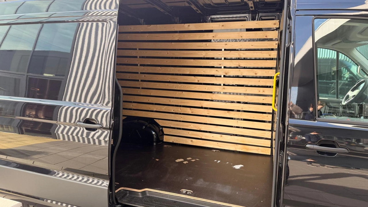 VW Bedrijfswagens Crafter L3H3 2.0 TDI 140pk 3.5T Trendline