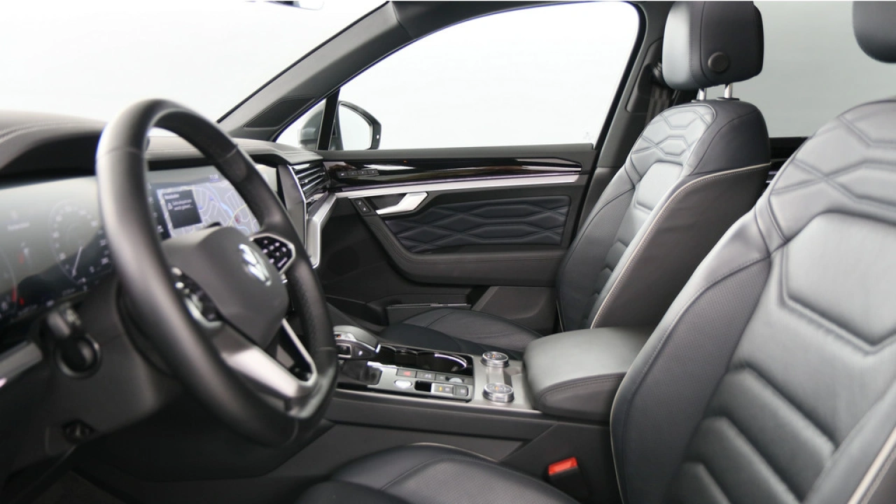 Volkswagen Touareg 3.0 TSI eHybrid 381pk PHEV 4MOTION Elegance