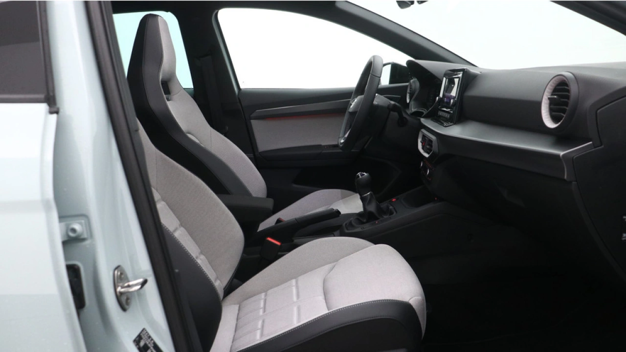 SEAT Ibiza 1.0 EcoTSI FR Business Connect / Demonstratievoertuig