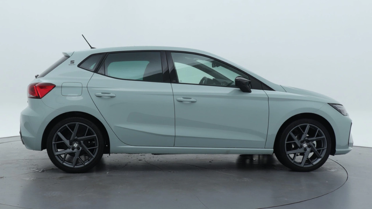 SEAT Ibiza 1.0 EcoTSI FR Business Connect / Demonstratievoertuig