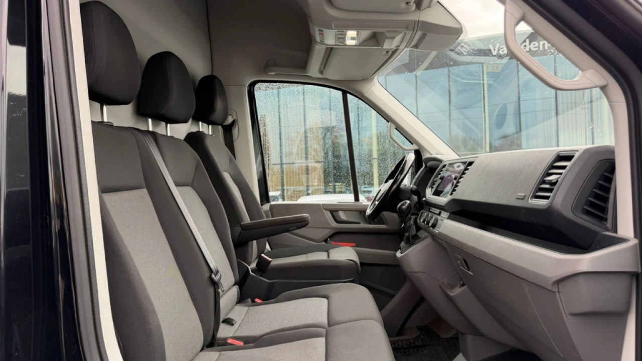 VW Bedrijfswagens Crafter L3H3 2.0 TDI 177pk 3.5T Automaat Exclusive-Edition