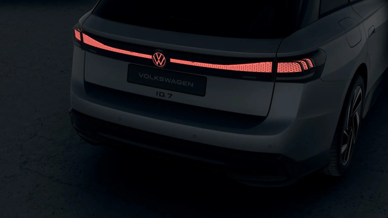 Volkswagen ID.7 Tourer 77 kWh 286 1AT Pro Limited Edition