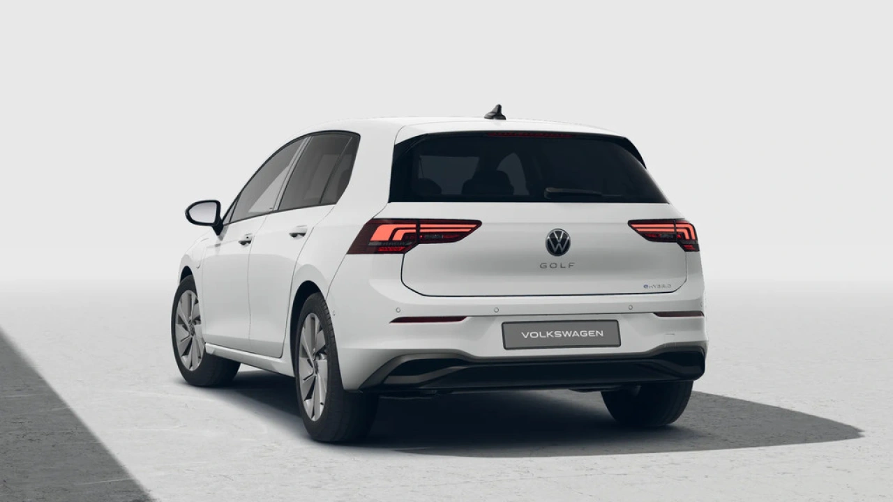 Volkswagen Golf 1.5 eHybrid 204 6DSG eHybrid Life Edition