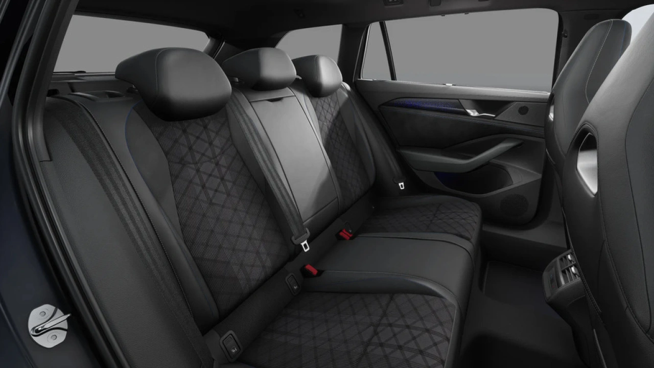 Volkswagen Passat Variant 1.5 eHybrid 204 6DSG R-Line Edition