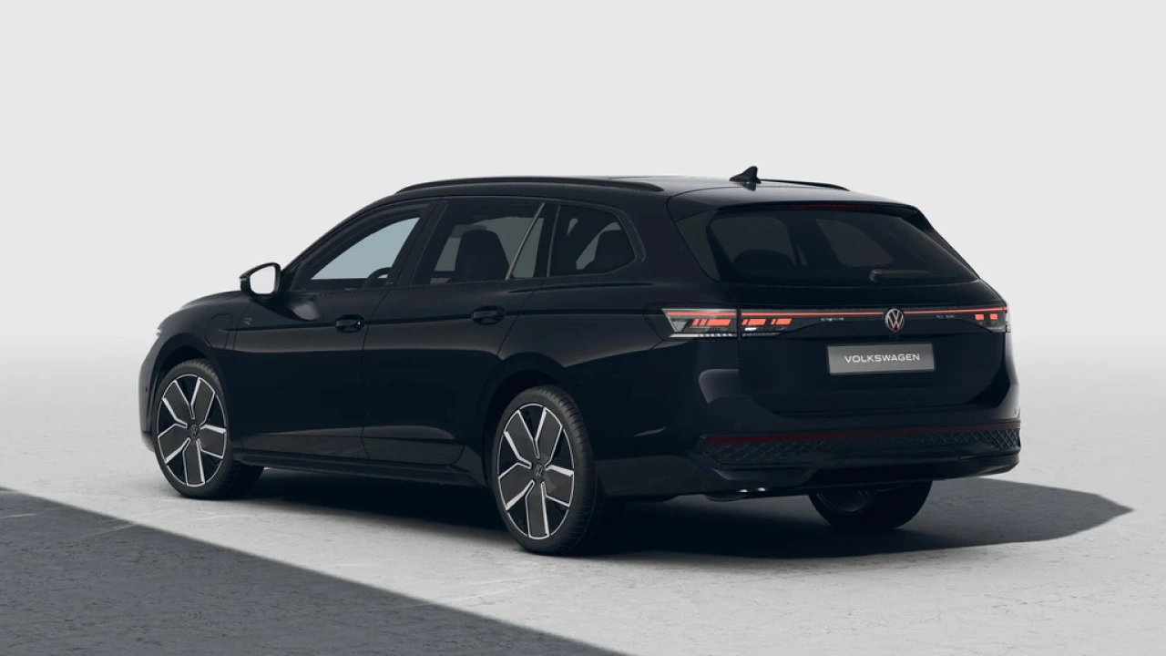 Volkswagen Passat Variant 1.5 eHybrid 204 6DSG R-Line Edition