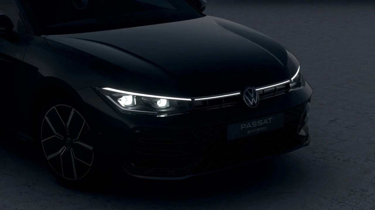 Volkswagen Passat Variant 1.5 eHybrid 204 6DSG R-Line Edition