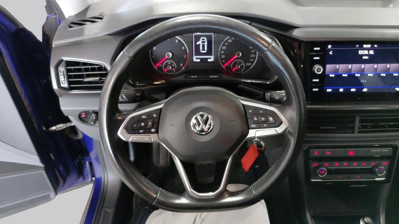 Volkswagen T-Cross 1.0 TSI Life | Multimedia | Climatronic |