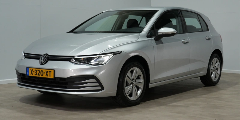 Volkswagen Golf 1.0 eTSI 110pk DSG Life Business