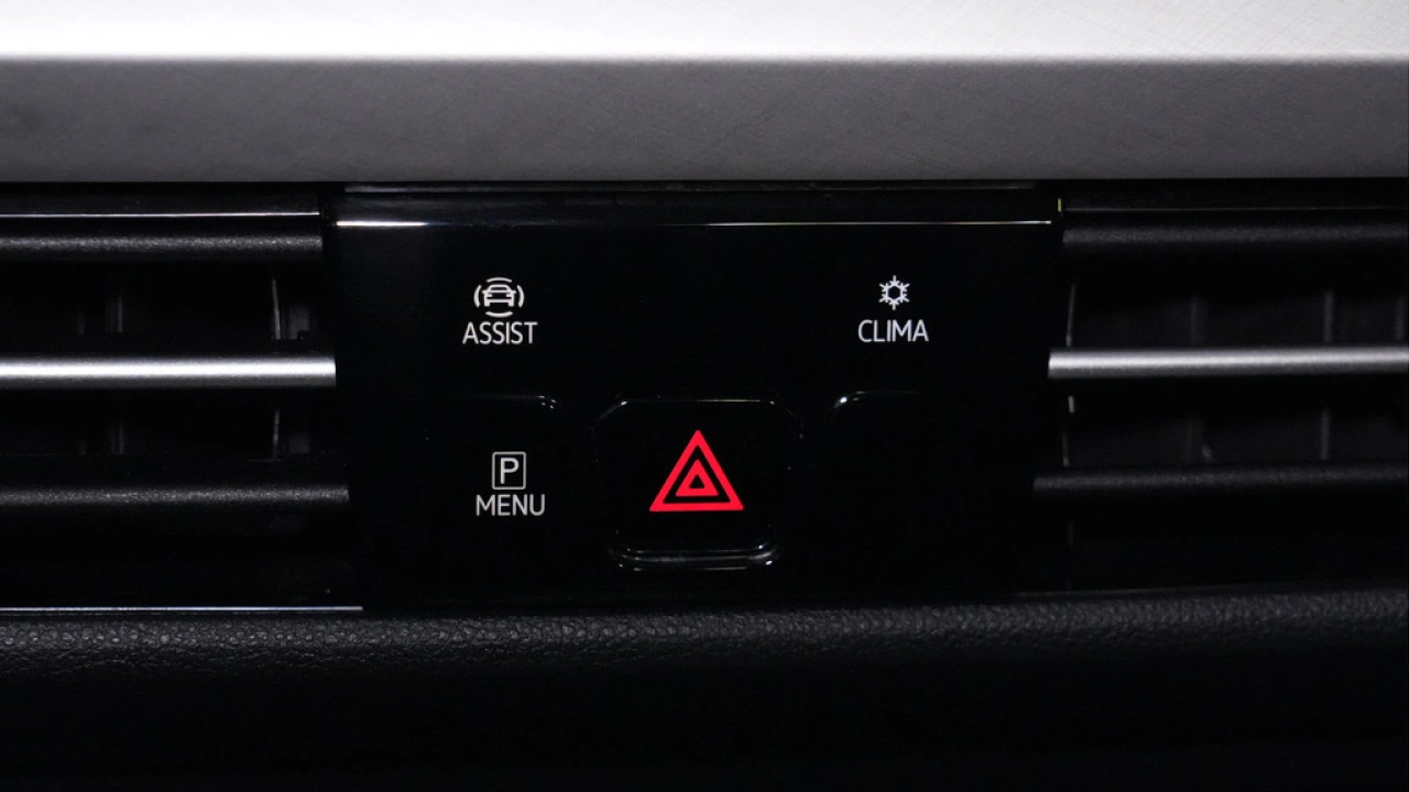 Volkswagen Golf 1.0 eTSI 110pk DSG Life Business