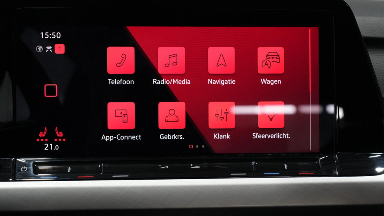 Volkswagen Golf 1.0 eTSI 110pk DSG Life Business