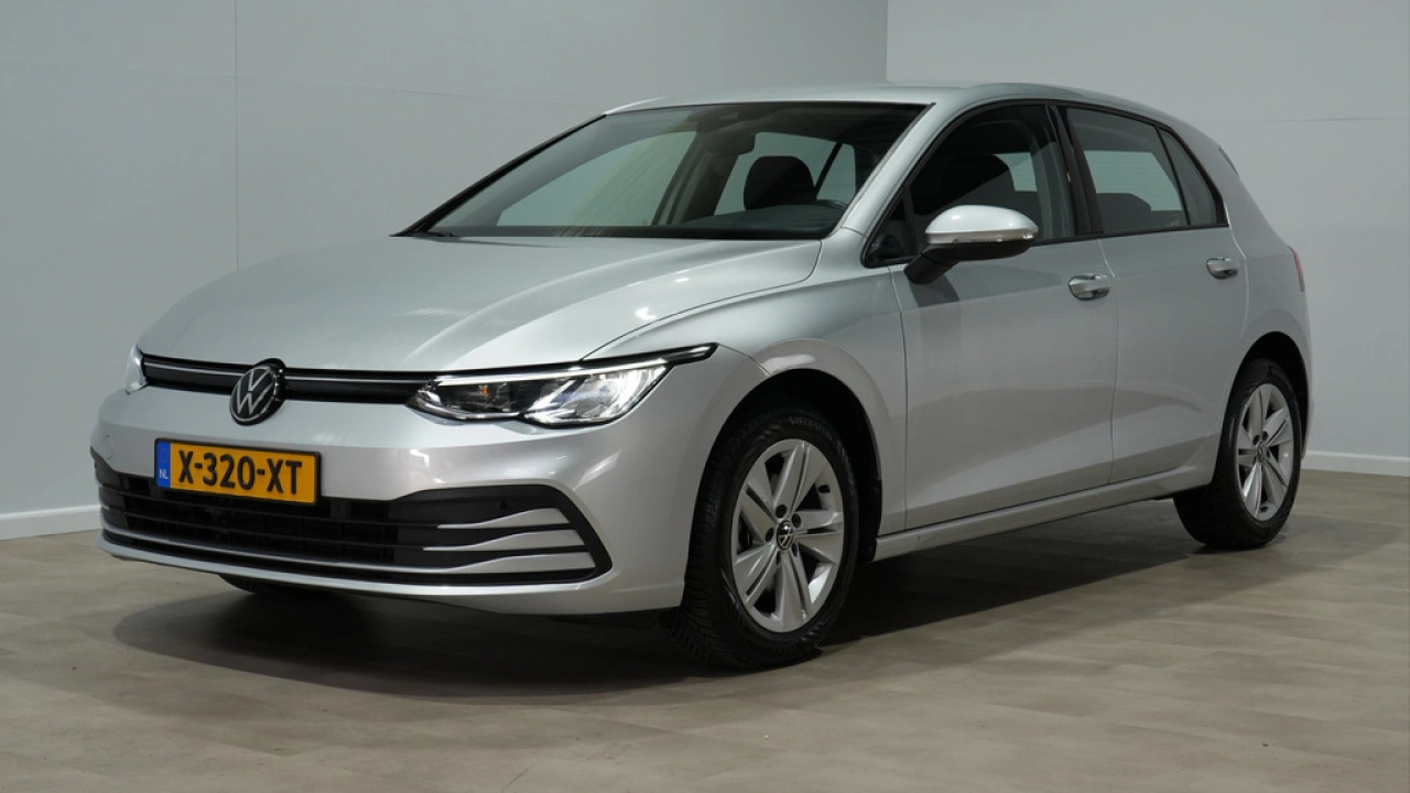 Volkswagen Golf 1.0 eTSI 110pk DSG Life Business