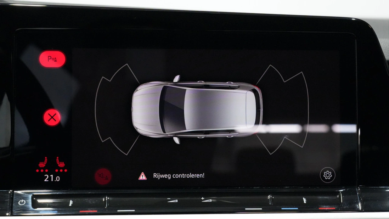 Volkswagen Golf 1.0 eTSI 110pk DSG Life Business