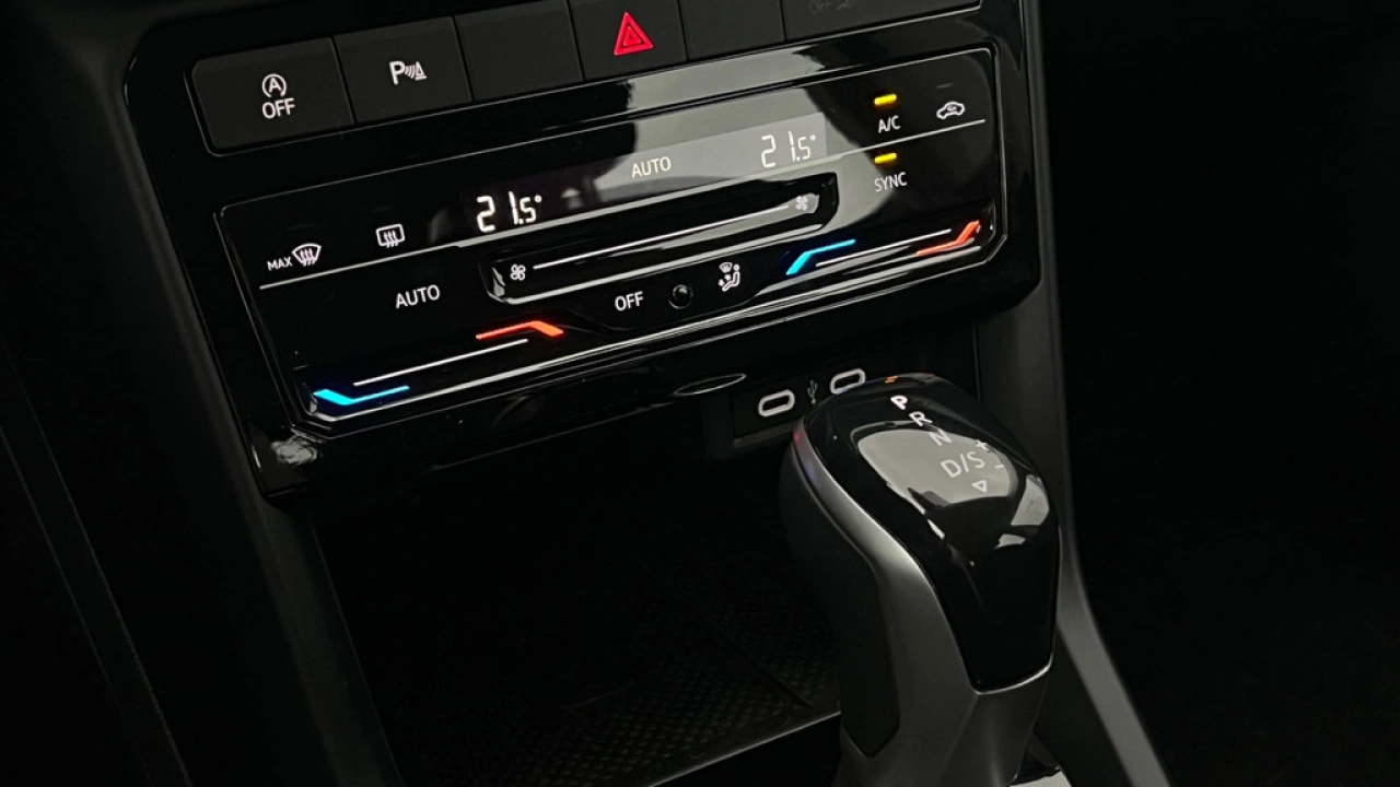 Volkswagen T-Cross 1.0 TSI 110pk DSG Life Navigatie