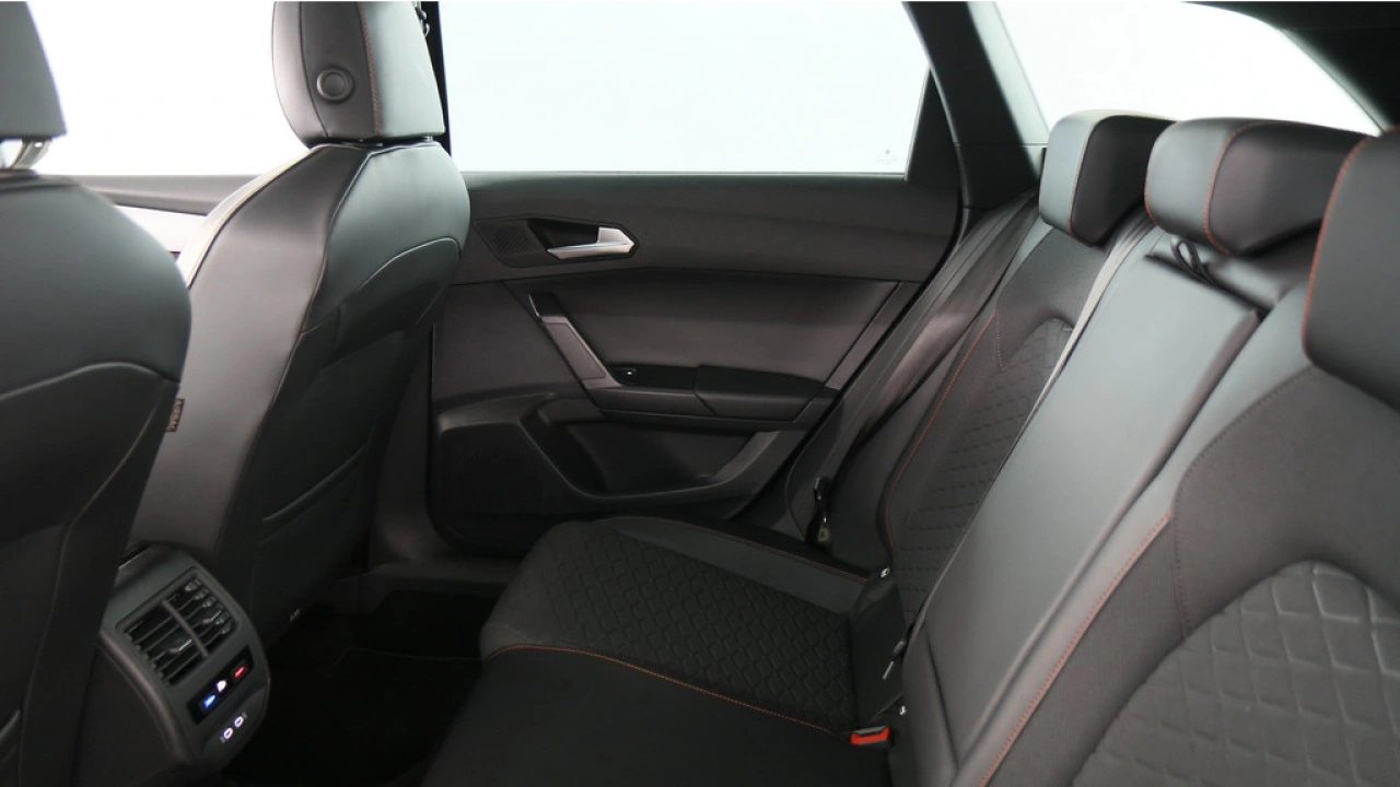 SEAT Leon Sportstourer 1.5 TSI 150pk FR Launch Edition