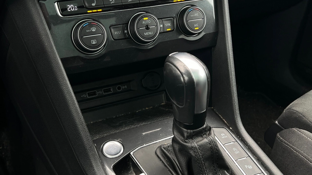 Volkswagen Tiguan Allspace 1.5 TSI 150pk DSG Highline Business R 7p. Panoramadak Trekhaak