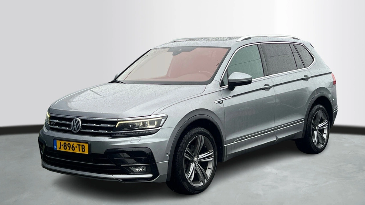 Volkswagen Tiguan Allspace 1.5 TSI 150pk DSG Highline Business R 7p. Panoramadak Trekhaak