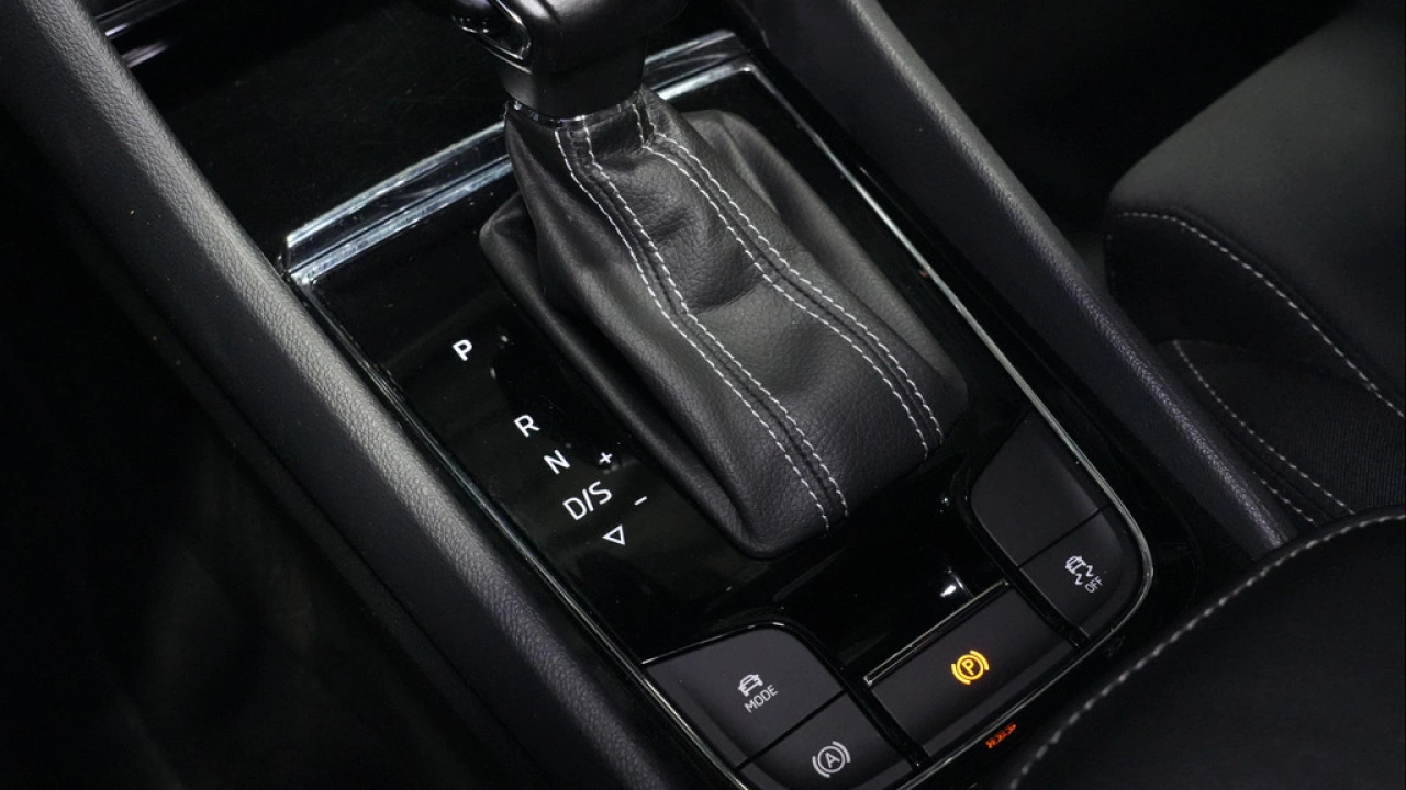 Škoda Karoq 1.5 TSI ACT Sportline Business