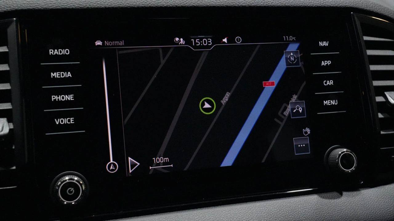 Škoda Karoq 1.5 TSI ACT Sportline Business