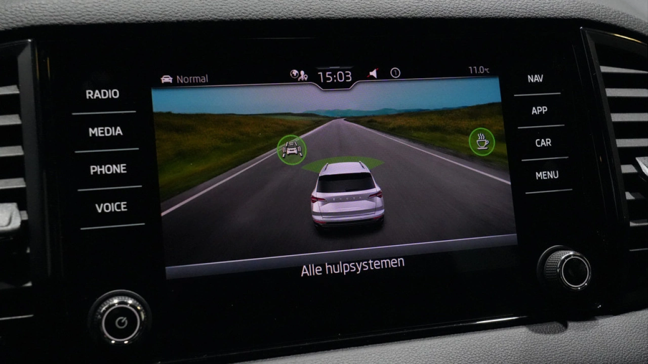 Škoda Karoq 1.5 TSI ACT Sportline Business