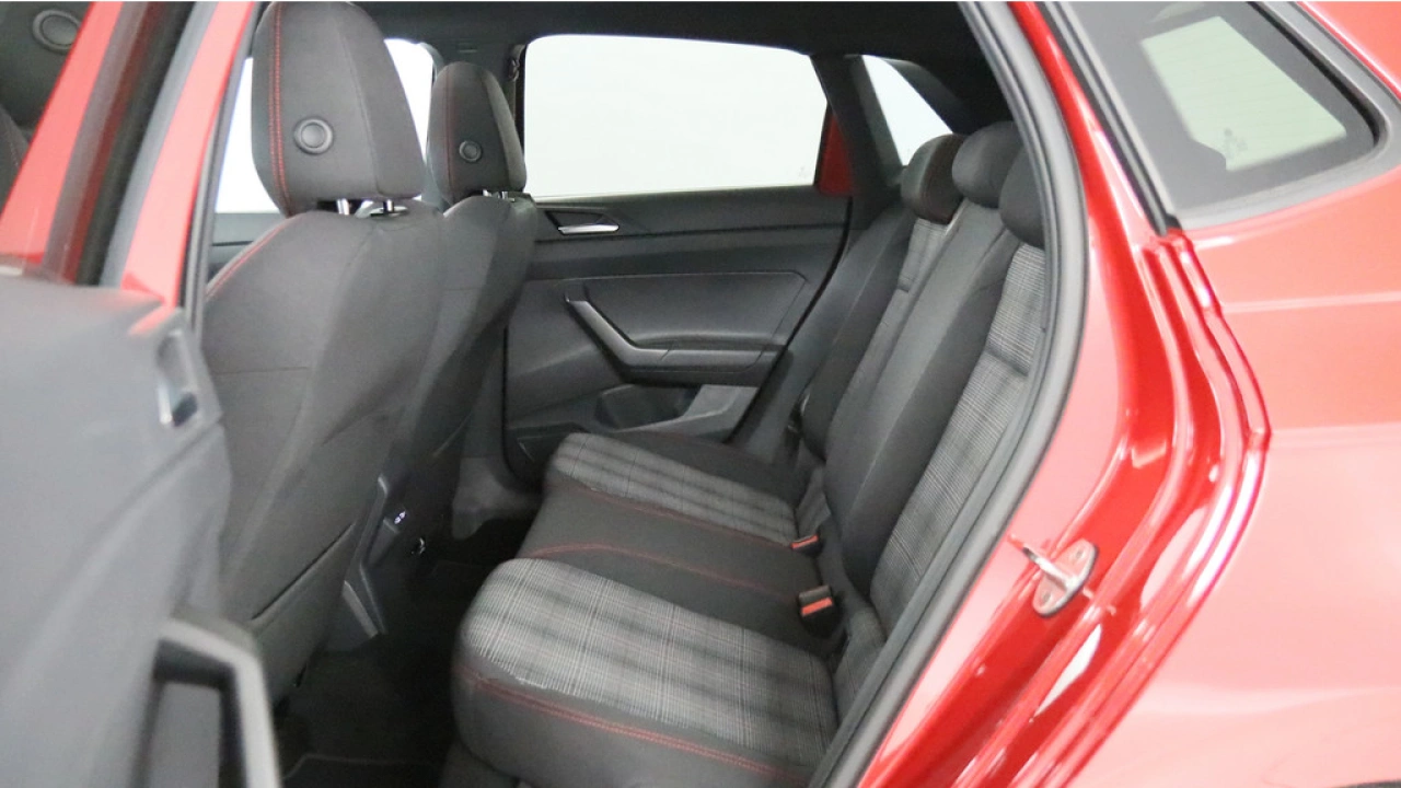 Volkswagen Polo GTI 2.0 207pk Automaat | Pano | Stoelverwarming | Keyless | Cruise | Camera