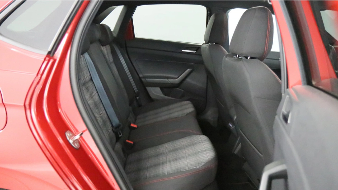 Volkswagen Polo GTI 2.0 207pk Automaat | Pano | Stoelverwarming | Keyless | Cruise | Camera