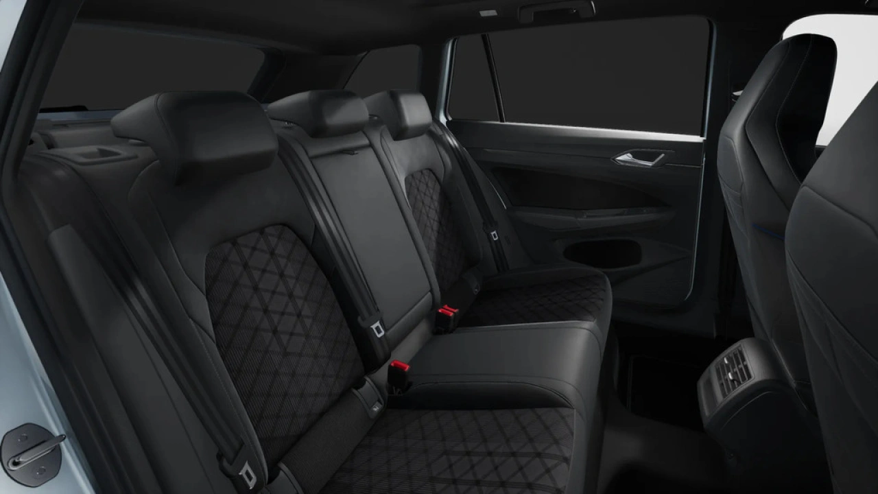 Volkswagen Golf Variant 1.5 eTSI 150 7DSG R-Line Edition