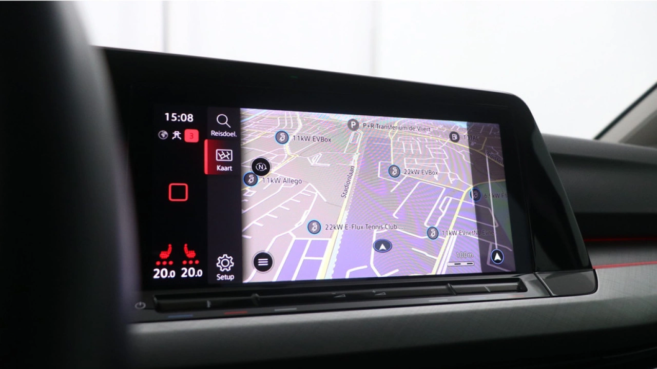 Volkswagen Golf 1.0 eTSI 110pk DSG Life Navigatie Stoel verwarming