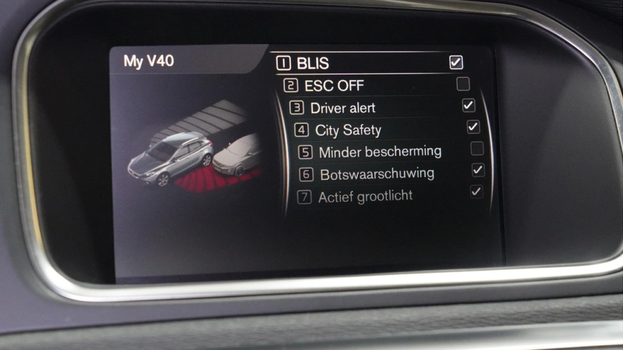 Volvo V40 Cross Country 1.5 T3 150pk Automaat Nordic