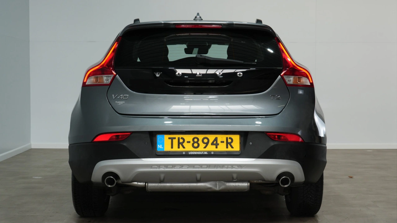 Volvo V40 Cross Country 1.5 T3 150pk Automaat Nordic