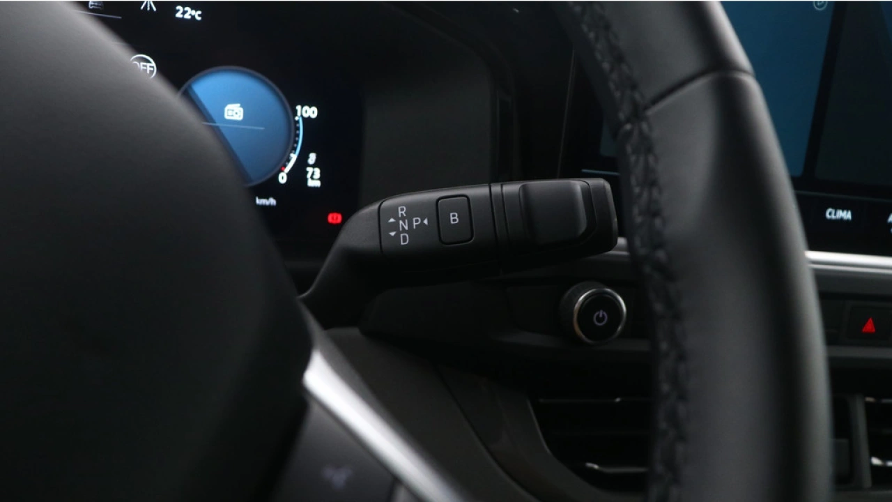 VW Bedrijfswagens Transporter L2H1 PHEV 2.5 eHybrid 233pk 16,5kWh Automaat Life