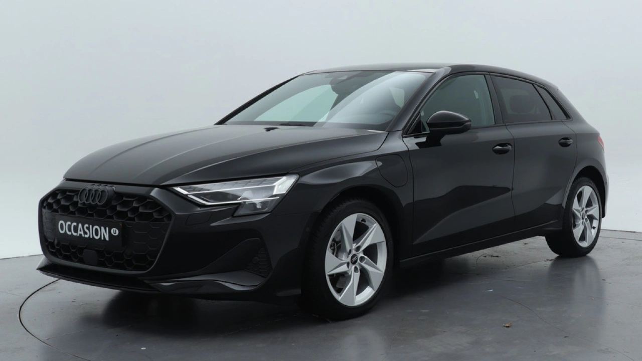 Audi A3 Sportback 40 TFSI e 204PK Advanced edition | Stoelverwarming | Camera | Carplay |