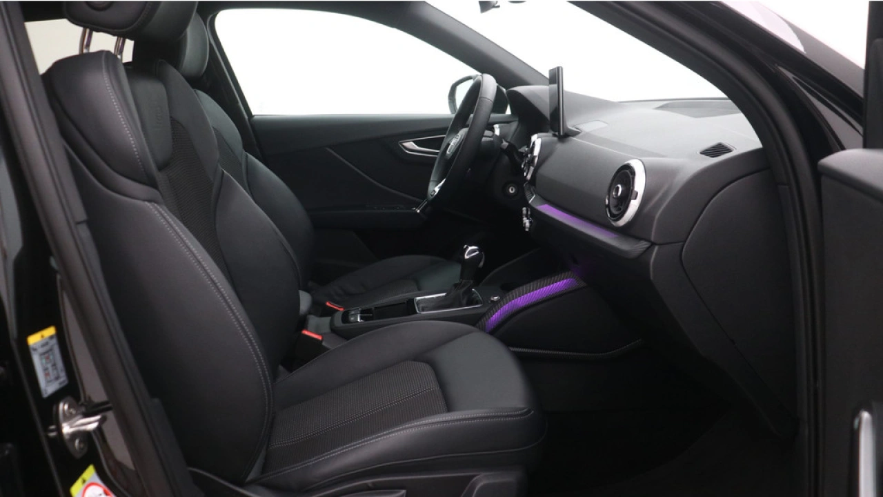 Audi Q2 35 TFSI S Edition | Adaptive cruise | Zwart optiek | LED |