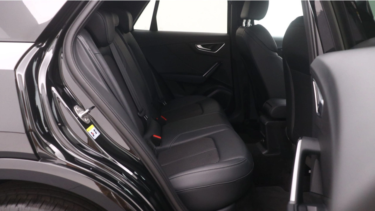 Audi Q2 35 TFSI S Edition | Adaptive cruise | Zwart optiek | LED |