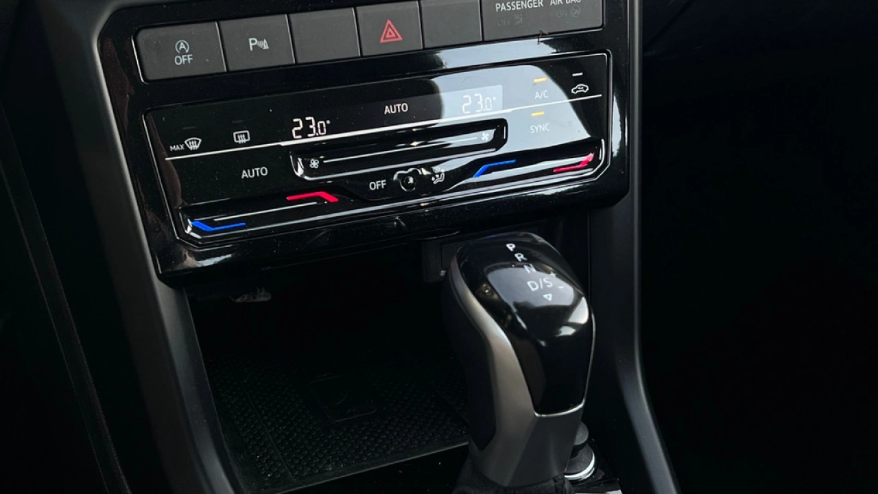 Volkswagen T-Cross 1.0 TSI 110pk DSG Life Navigatie