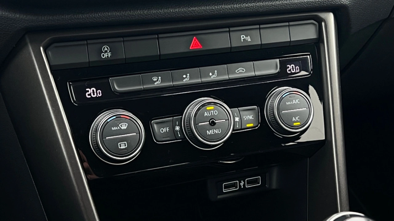 Volkswagen T-Roc 1.0 TSI 115pk Style Navigatie LED